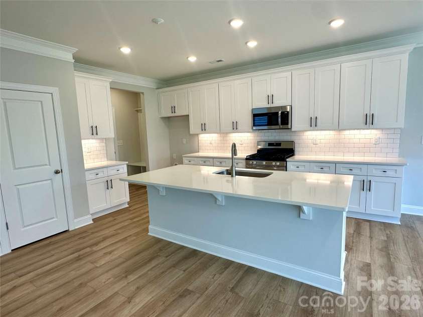 116 Pointer Trail, Troutman, NC 28166.  MLS# CAR4361184, YatesRealty ID 43424. Kitchen