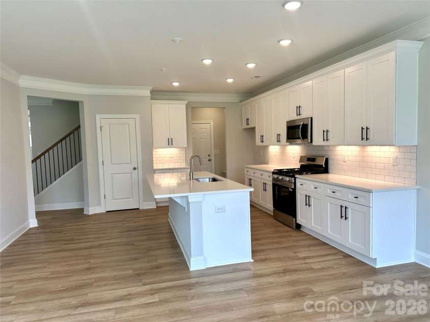 116 Pointer Trail, Troutman, NC 28166.  MLS# CAR4361184, YatesRealty ID 43424. Kitchen