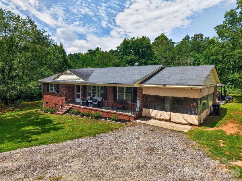 3116 Pilgrim Road, Chester, SC 29706.  MLS# CAR4410227, YatesRealty ID 43425. 
