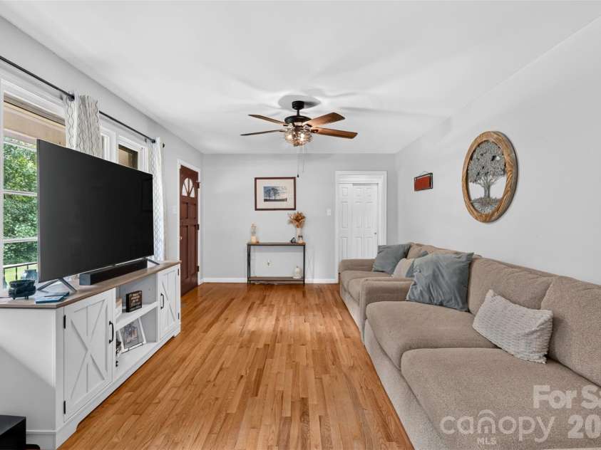 3116 Pilgrim Road, Chester, SC 29706.  MLS# CAR4410227, YatesRealty ID 43425. 