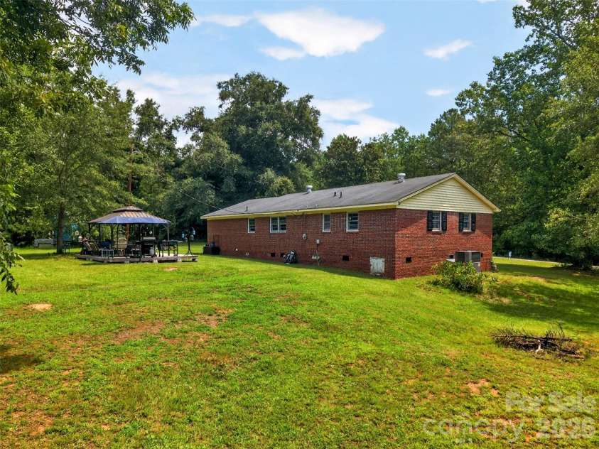 3116 Pilgrim Road, Chester, SC 29706.  MLS# CAR4410227, YatesRealty ID 43425. 