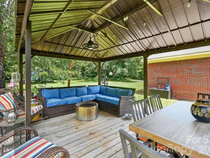 3116 Pilgrim Road, Chester, SC 29706.  MLS# CAR4410227, YatesRealty ID 43425. 