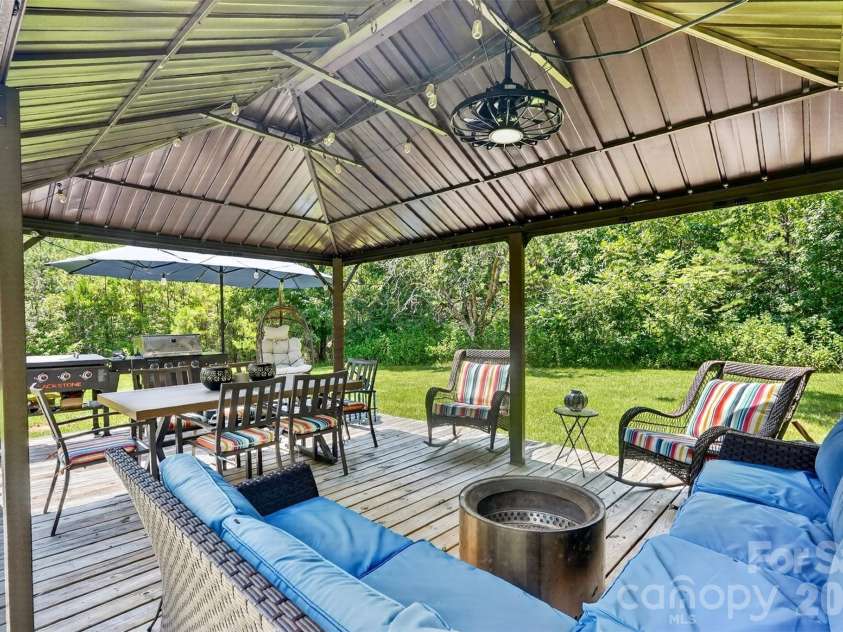 3116 Pilgrim Road, Chester, SC 29706.  MLS# CAR4410227, YatesRealty ID 43425. 