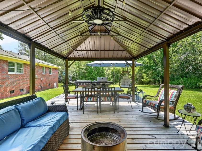 3116 Pilgrim Road, Chester, SC 29706.  MLS# CAR4410227, YatesRealty ID 43425. 