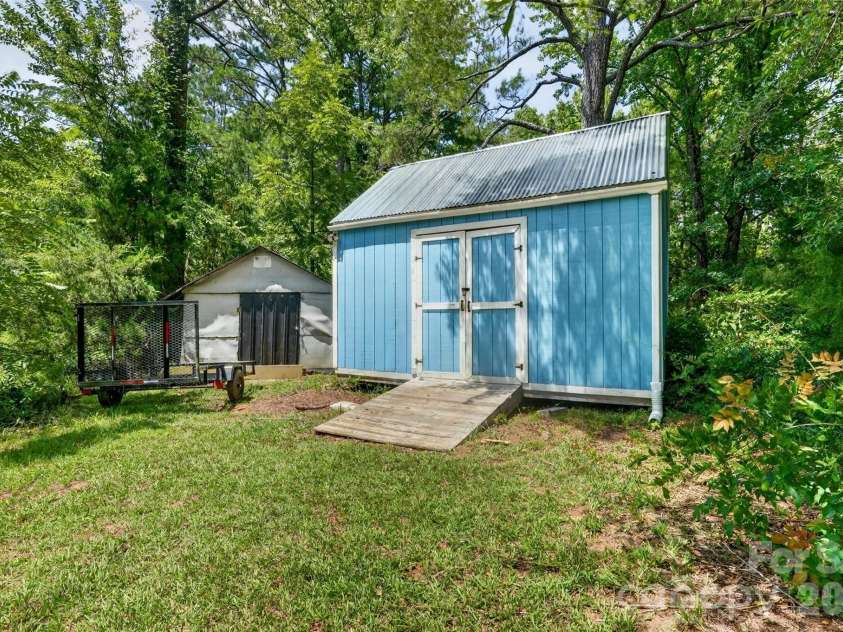3116 Pilgrim Road, Chester, SC 29706.  MLS# CAR4410227, YatesRealty ID 43425. 