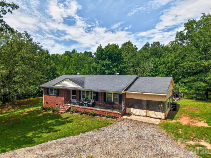 3116 Pilgrim Road, Chester, SC 29706.  MLS# CAR4410227, YatesRealty ID 43425. 