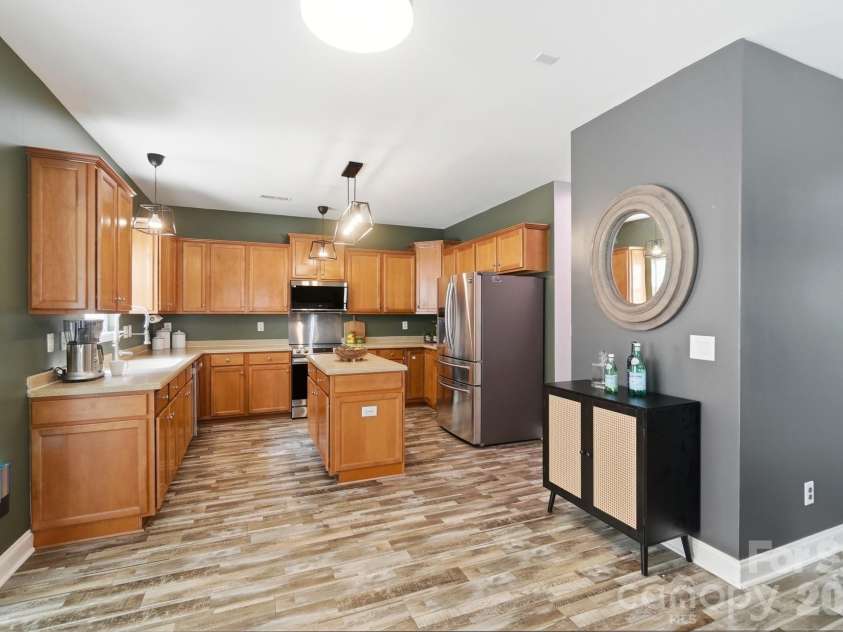 4012 Magna Lane, Indian Trail, NC 28079.  MLS# CAR4406067, YatesRealty ID 43428. Fridge conveys