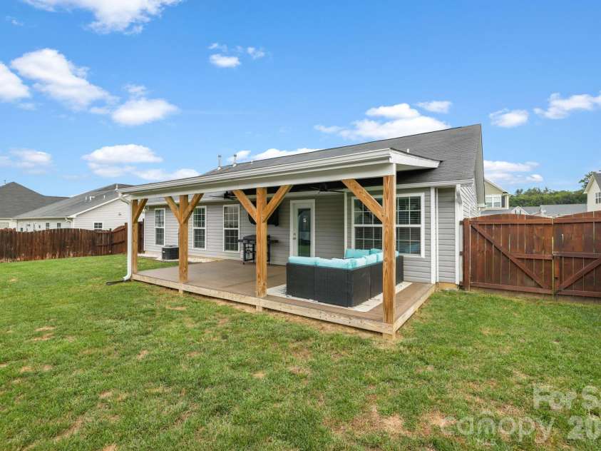 38 Swift Creek Road, Fletcher, NC 28732.  MLS# CAR4413566, YatesRealty ID 43429. 