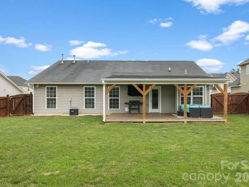 38 Swift Creek Road, Fletcher, NC 28732.  MLS# CAR4413566, YatesRealty ID 43429. 