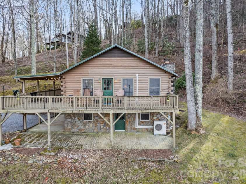 10 Zenith Drive, Waynesville, NC 28785.  MLS# CAR4341915, YatesRealty ID 4343. 