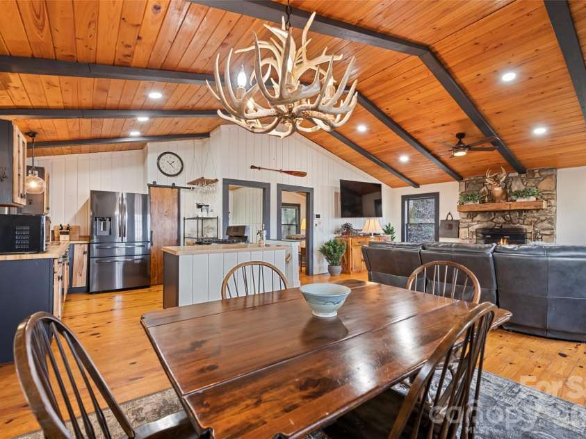 10 Zenith Drive, Waynesville, NC 28785.  MLS# CAR4341915, YatesRealty ID 4343. 