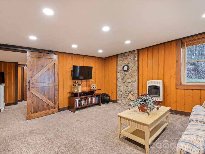10 Zenith Drive, Waynesville, NC 28785.  MLS# CAR4341915, YatesRealty ID 4343. 