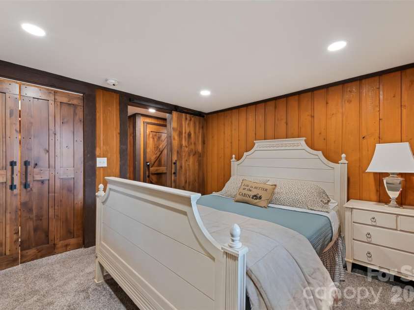 10 Zenith Drive, Waynesville, NC 28785.  MLS# CAR4341915, YatesRealty ID 4343. 