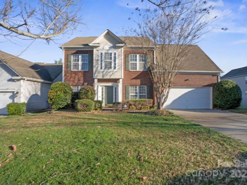 11849 Guildhall Lane, Charlotte, NC 28213.  MLS# CAR4237551, YatesRealty ID 4343. 