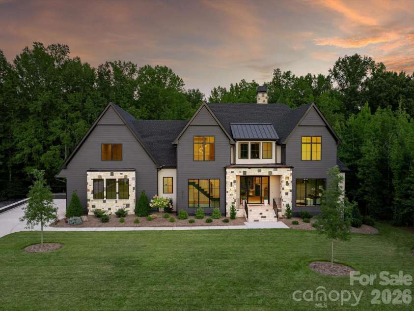 217 Crest Court, Weddington, NC 28104.  MLS# CAR4411273, YatesRealty ID 43432. 