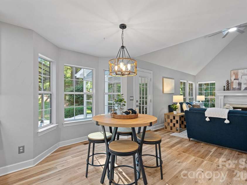121 Lake Pine Road, Mooresville, NC 28117.  MLS# CAR4404484, YatesRealty ID 43433. Breakfast Area Overlooking Private Backyard