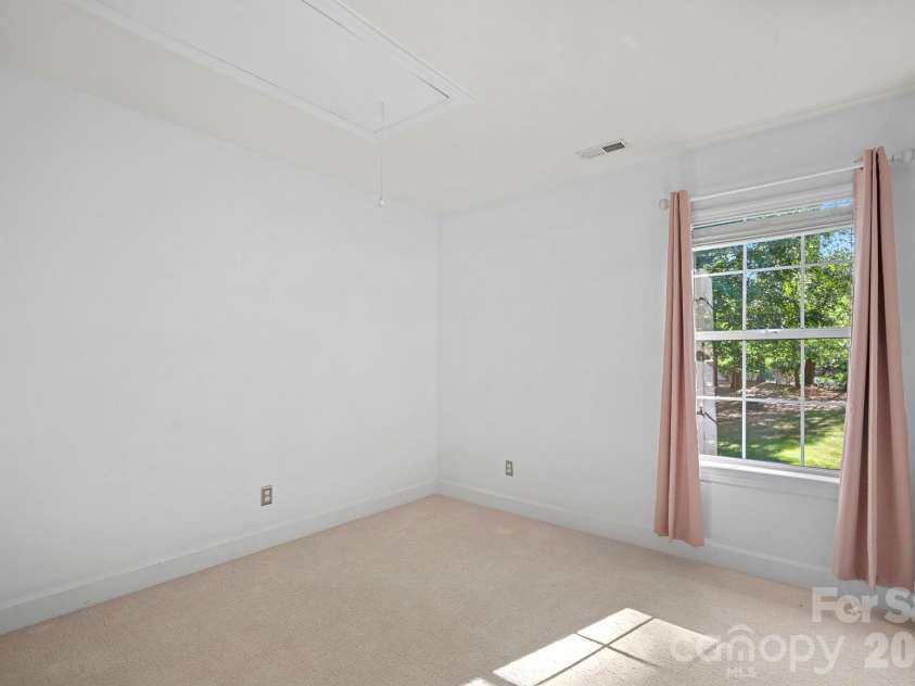121 Lake Pine Road, Mooresville, NC 28117.  MLS# CAR4404484, YatesRealty ID 43433. Secondary Bedroom