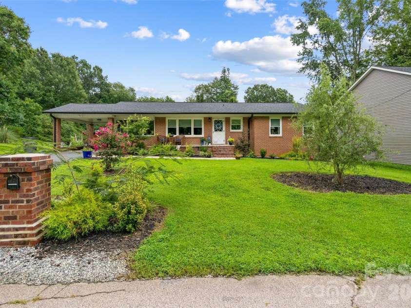 1101 Rosewood Avenue, Kannapolis, NC 28081.  MLS# CAR4412003, YatesRealty ID 43434. 