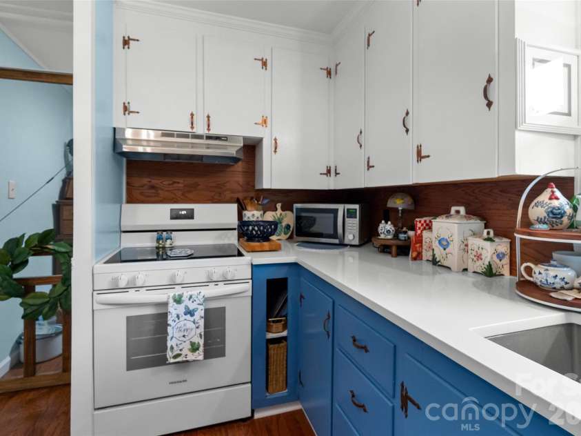 1101 Rosewood Avenue, Kannapolis, NC 28081.  MLS# CAR4412003, YatesRealty ID 43434. 