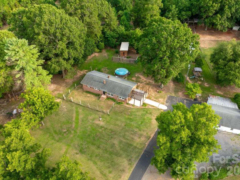 561 Shiloh Road, York, SC 29745.  MLS# CAR4409370, YatesRealty ID 43439. 