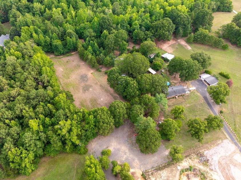 561 Shiloh Road, York, SC 29745.  MLS# CAR4409370, YatesRealty ID 43439. 