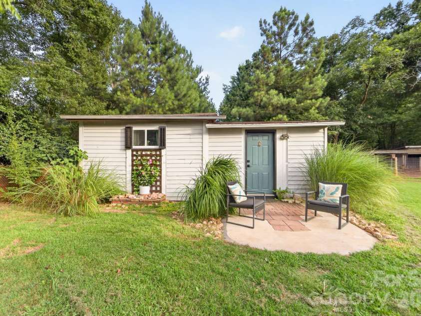 561 Shiloh Road, York, SC 29745.  MLS# CAR4409370, YatesRealty ID 43439. Unpermitted Livable Building (Outbuilding 3)
