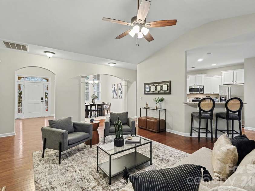 968 Autumn Glen Court, Clover, SC 29710.  MLS# CAR4357252, YatesRealty ID 4344. 