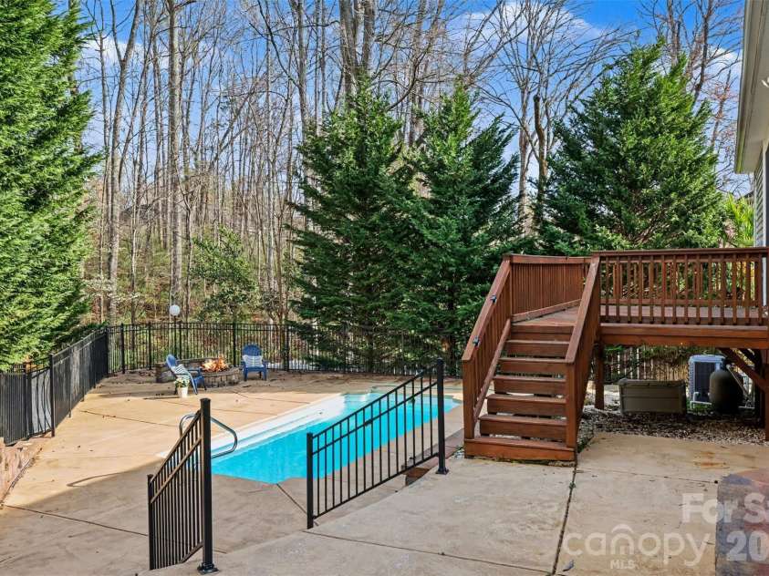 968 Autumn Glen Court, Clover, SC 29710.  MLS# CAR4357252, YatesRealty ID 4344. 