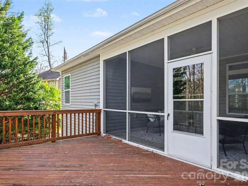 968 Autumn Glen Court, Clover, SC 29710.  MLS# CAR4357252, YatesRealty ID 4344. 