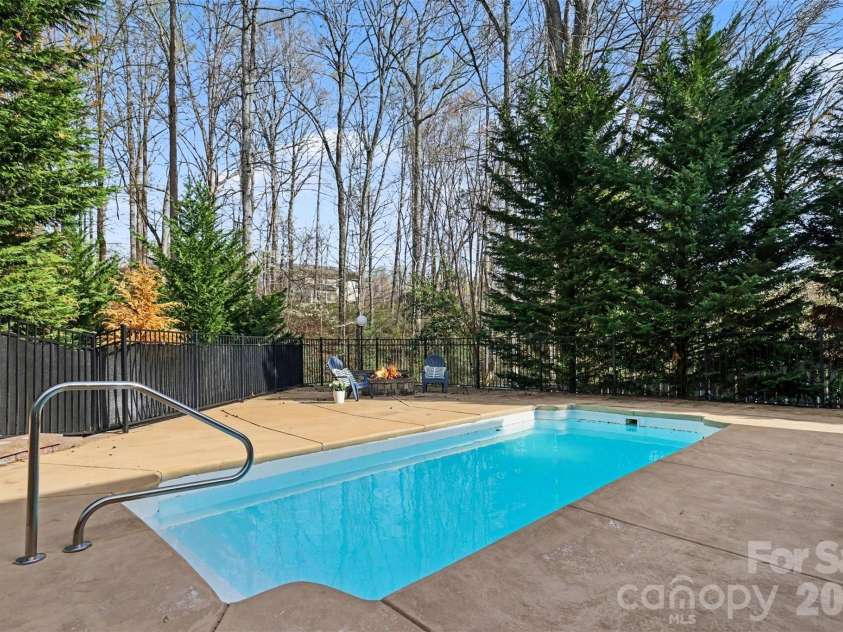 968 Autumn Glen Court, Clover, SC 29710.  MLS# CAR4357252, YatesRealty ID 4344. 
