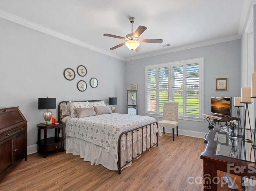 2889 mount Pleasant Road, Sherrills Ford, NC 28673.  MLS# CAR4407318, YatesRealty ID 43440. 2nd bedroom