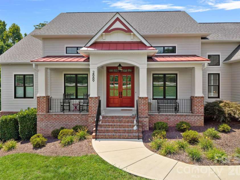 2889 mount Pleasant Road, Sherrills Ford, NC 28673.  MLS# CAR4407318, YatesRealty ID 43440. Beautiful entry