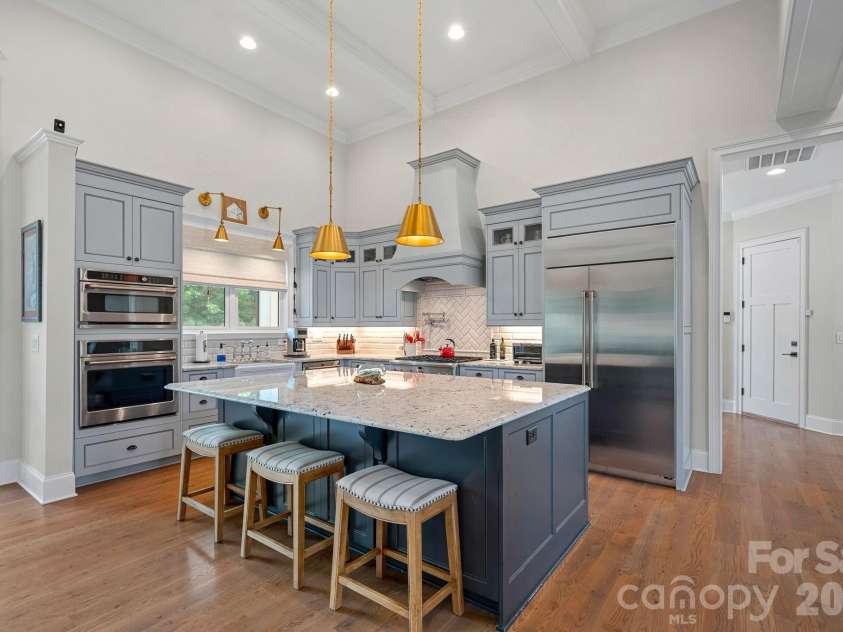 2889 mount Pleasant Road, Sherrills Ford, NC 28673.  MLS# CAR4407318, YatesRealty ID 43440. Custom gourmet kitchen