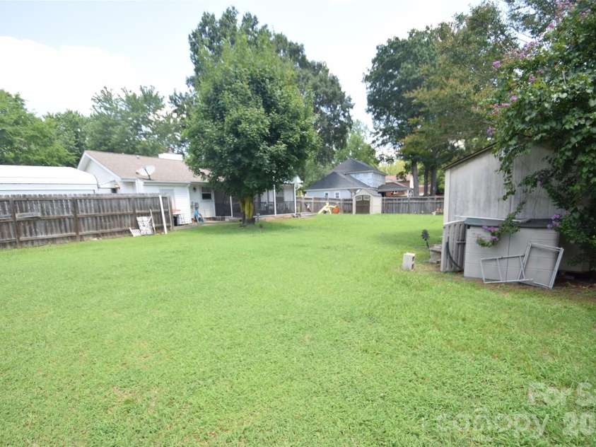 12202 Charing Grove Lane, Charlotte, NC 28273.  MLS# CAR4412542, YatesRealty ID 43441. 