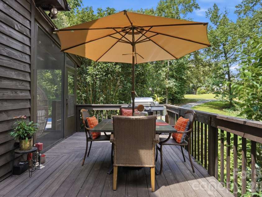 141 Oak Leaf Lane, Wingate, NC 28174.  MLS# CAR4409604, YatesRealty ID 43442. 