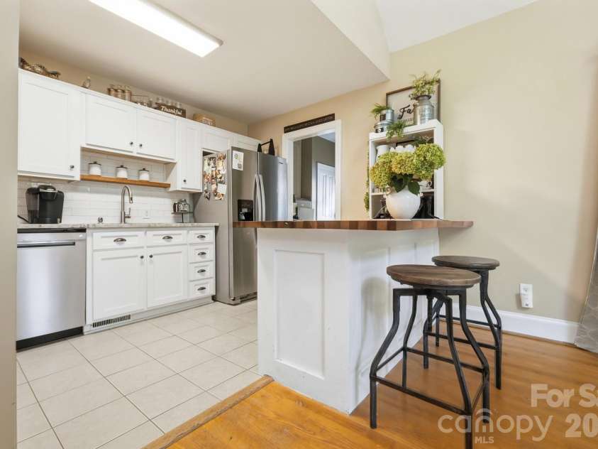 141 Oak Leaf Lane, Wingate, NC 28174.  MLS# CAR4409604, YatesRealty ID 43442. 