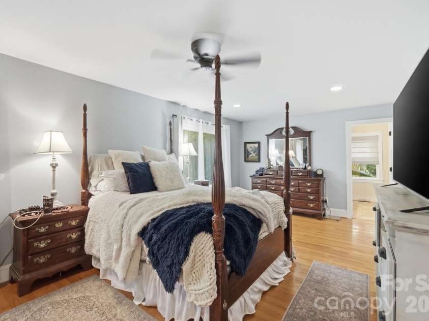 141 Oak Leaf Lane, Wingate, NC 28174.  MLS# CAR4409604, YatesRealty ID 43442. 
