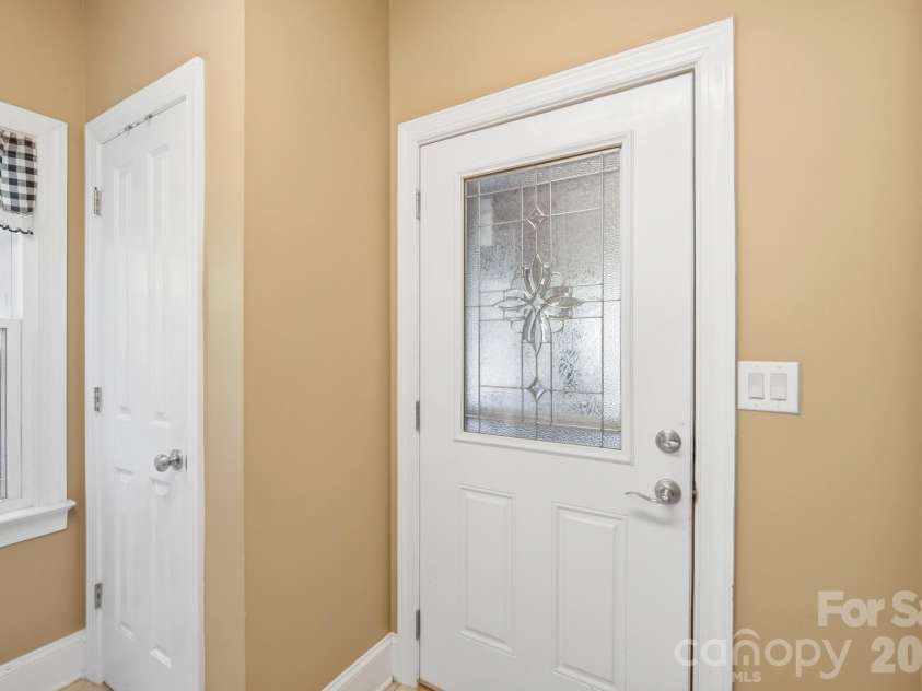 141 Oak Leaf Lane, Wingate, NC 28174.  MLS# CAR4409604, YatesRealty ID 43442. 