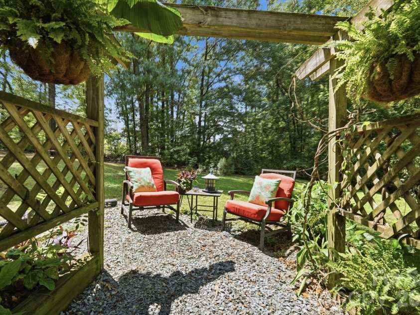 141 Oak Leaf Lane, Wingate, NC 28174.  MLS# CAR4409604, YatesRealty ID 43442. 