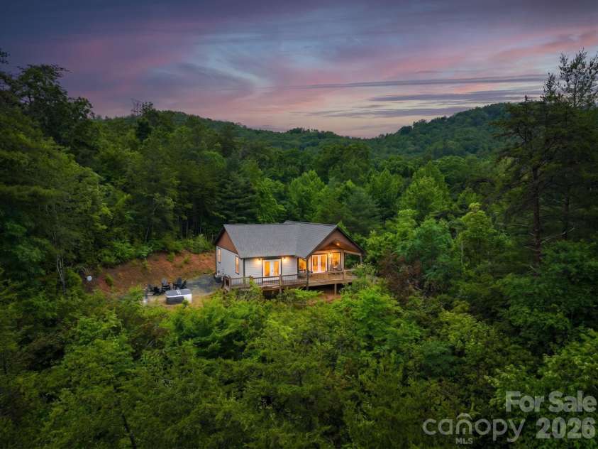 79 Trillium Way, Bryson City, NC 28713.  MLS# CAR4387089, YatesRealty ID 43445. 