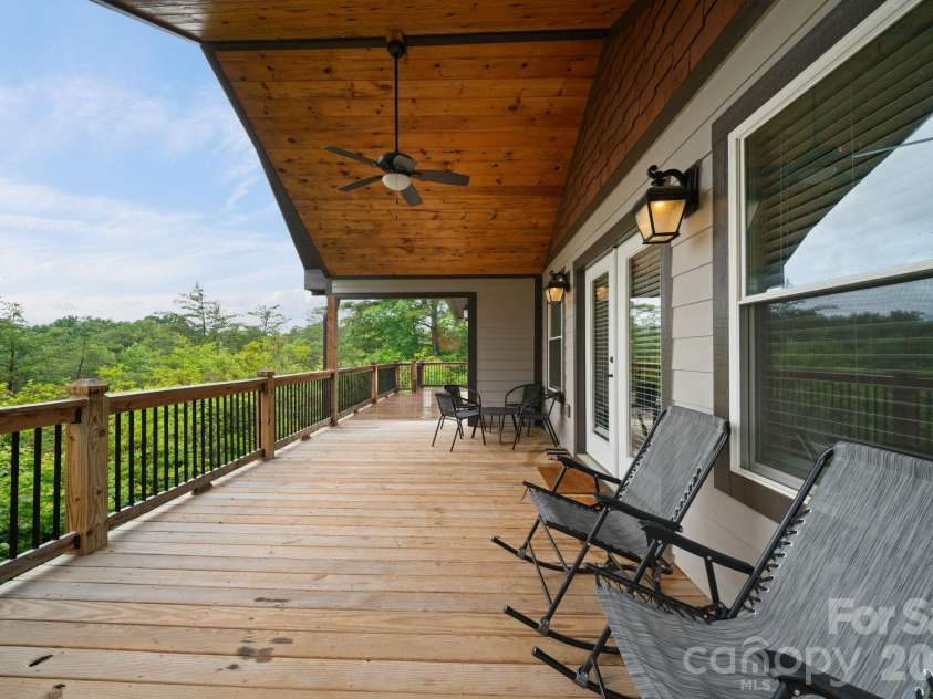 79 Trillium Way, Bryson City, NC 28713.  MLS# CAR4387089, YatesRealty ID 43445. 