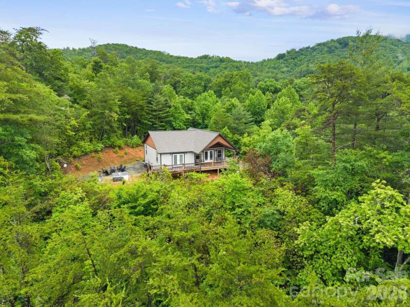 79 Trillium Way, Bryson City, NC 28713.  MLS# CAR4387089, YatesRealty ID 43445. 