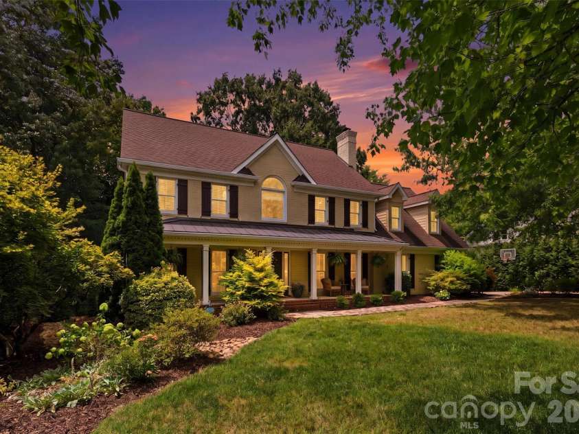 170 Kimberly Road, Davidson, NC 28036.  MLS# CAR4405171, YatesRealty ID 43447. 