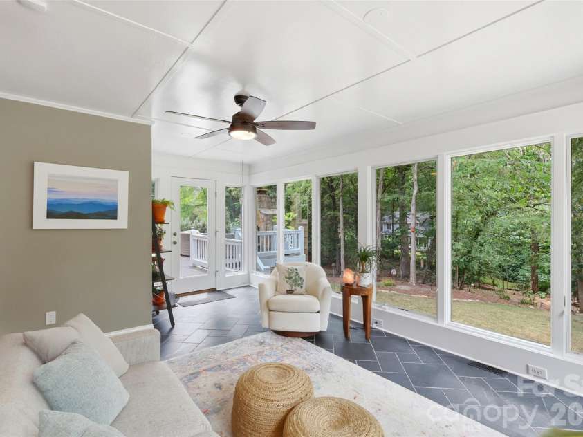 170 Kimberly Road, Davidson, NC 28036.  MLS# CAR4405171, YatesRealty ID 43447. Sunroom