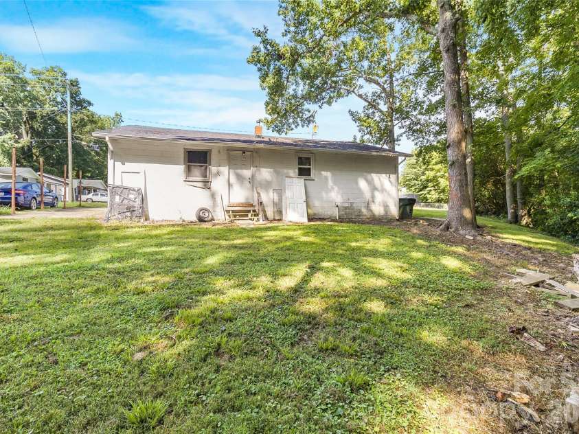 411 Jacob Street, Cherryville, NC 28021.  MLS# CAR4413484, YatesRealty ID 43449. 