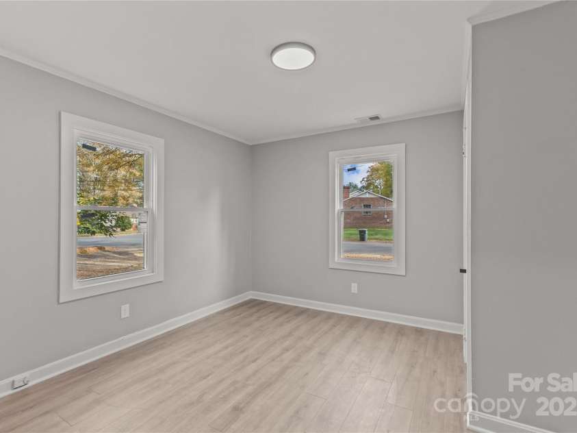 816 Miller Street, Gastonia, NC 28052.  MLS# CAR4297587, YatesRealty ID 4345. Left front bedroom