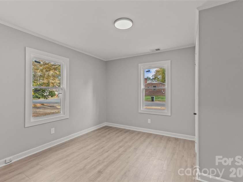 816 Miller Street, Gastonia, NC 28052.  MLS# CAR4297587, YatesRealty ID 4345. Left front bedroom
