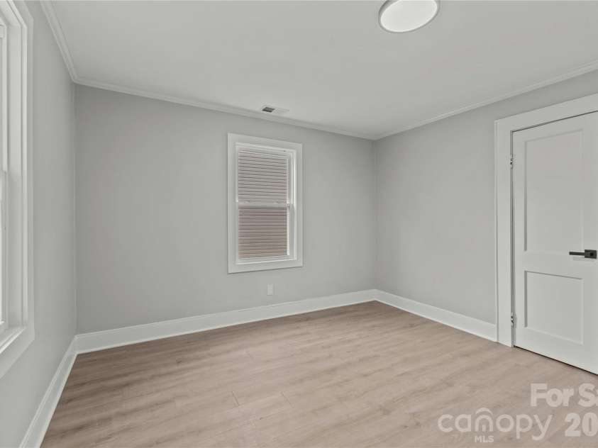 816 Miller Street, Gastonia, NC 28052.  MLS# CAR4297587, YatesRealty ID 4345. Left front bedroom