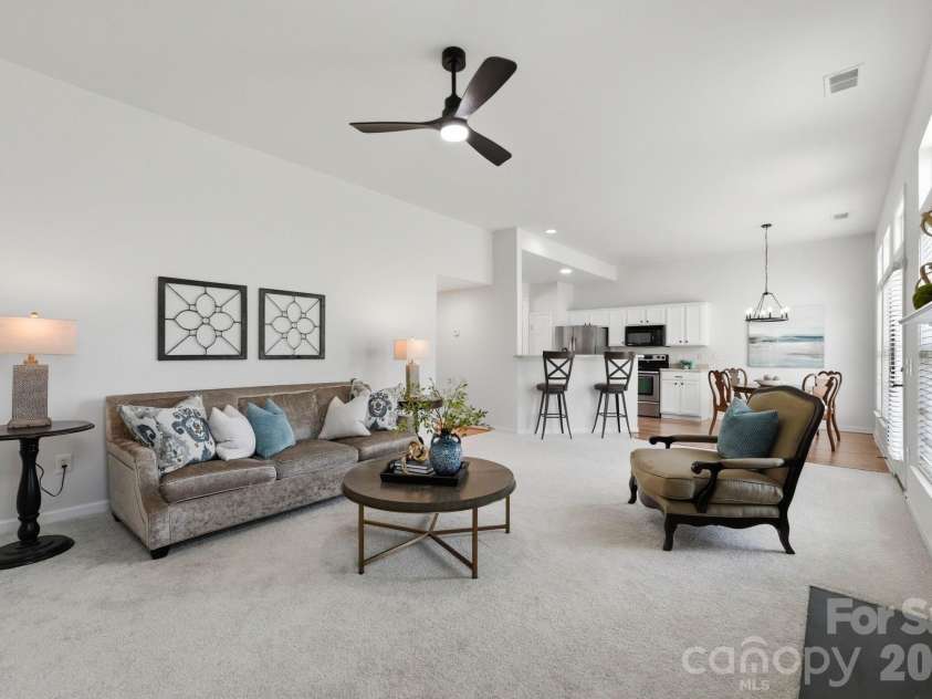 12003 Planters Estates Drive, Charlotte, NC 28278.  MLS# CAR4408406, YatesRealty ID 43450. 