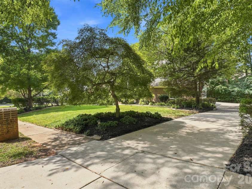 8909 Abberley Court, Huntersville, NC 28078.  MLS# CAR4408156, YatesRealty ID 43451. 